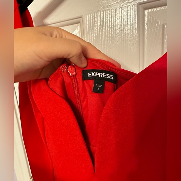 Express Scarlet RED dress. Size 6. - Picture 5 of 6